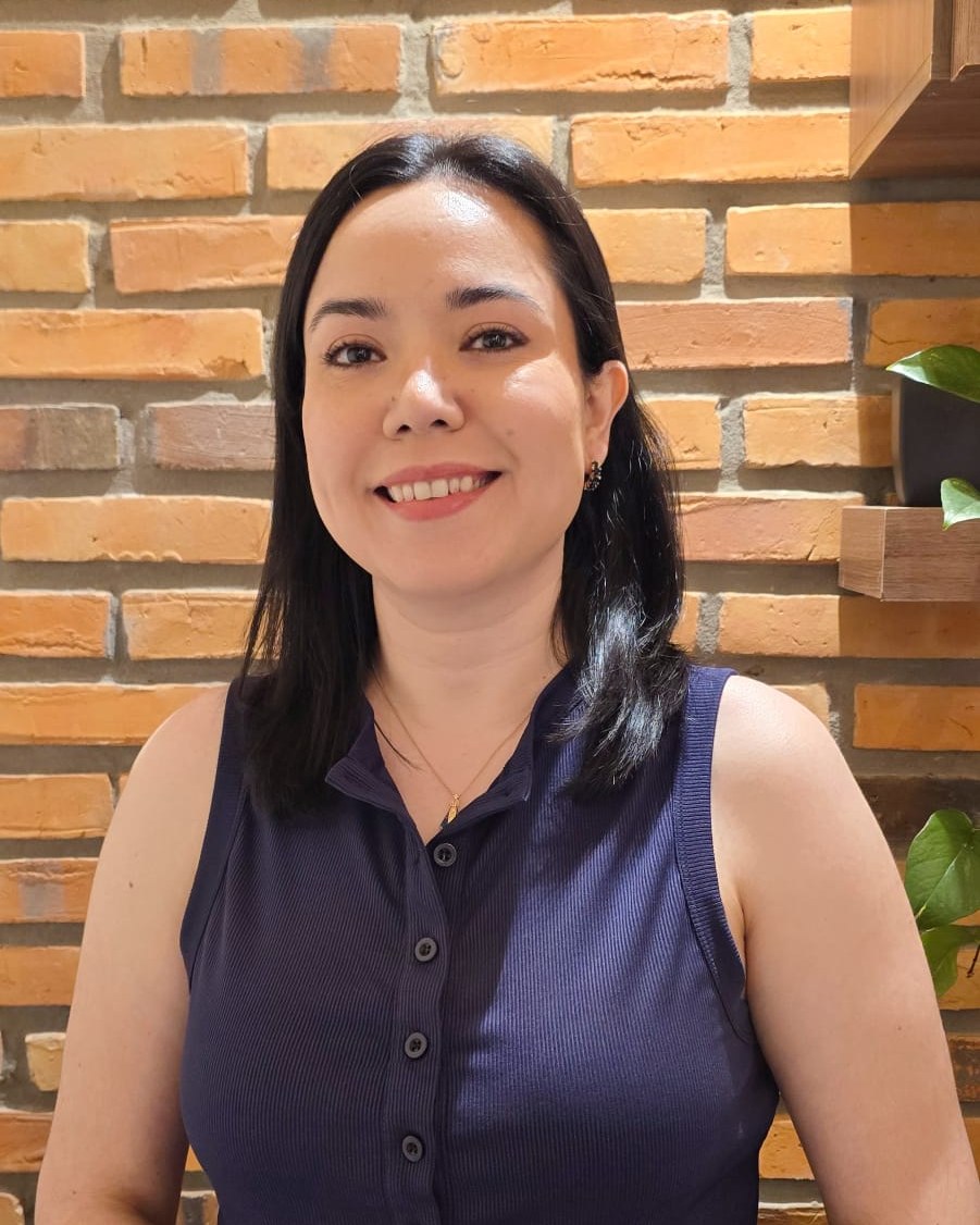 Dra. Diana Riveros